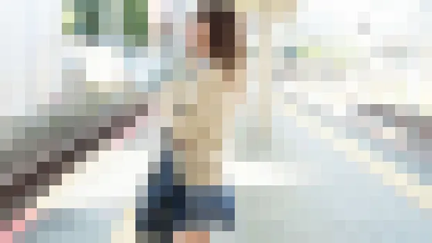 制服娘を電車でイタズラ 若草希